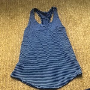 Lululemon tank